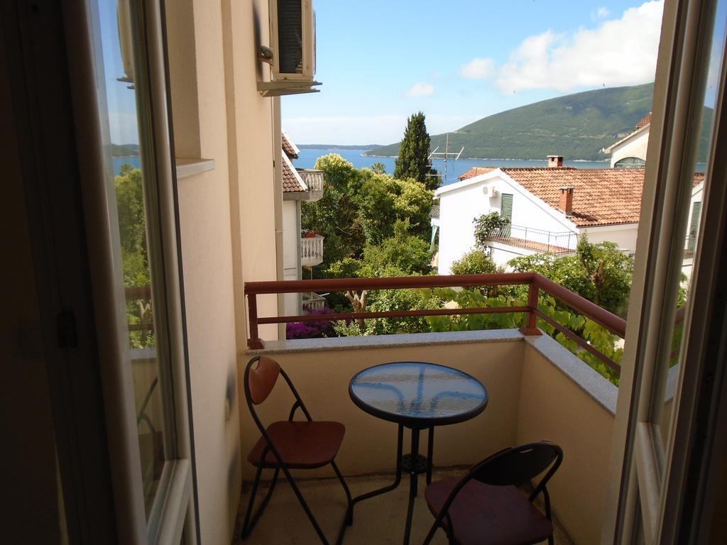 Apartments Kanli Kula Herceg Novi Exterior photo