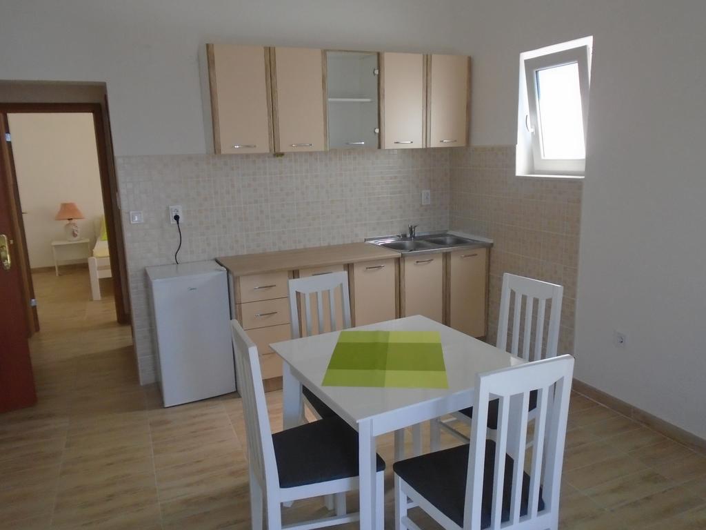Apartments Kanli Kula Herceg Novi Exterior photo
